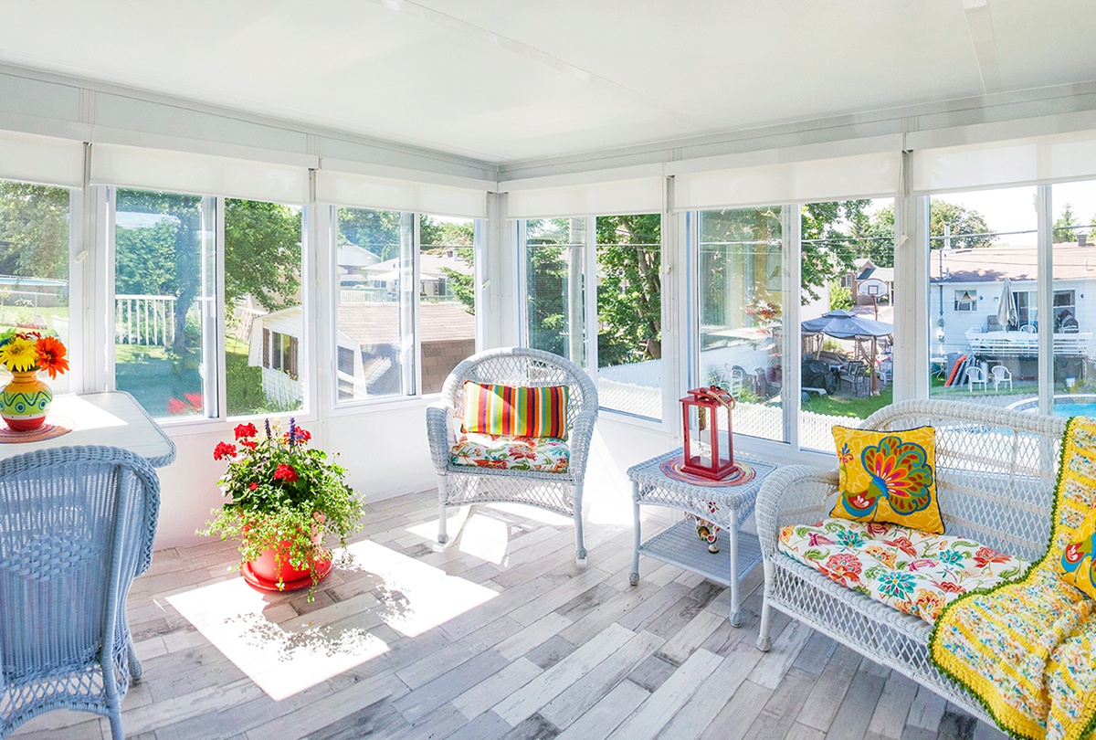 Model_300_1-5 Model 300 - 3-Season Glass Window Sunroom